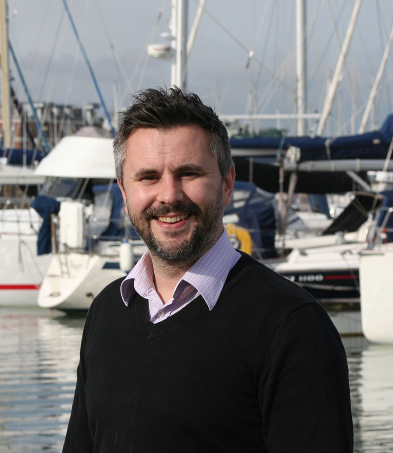 chris-smart-800x922_retina_nov16